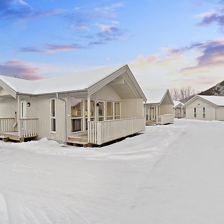 Tromso Lodge & Camping Exterior photo