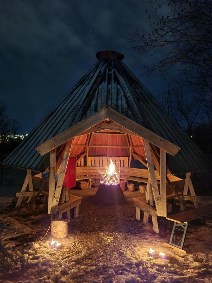 Tromso Lodge & Camping Exterior photo