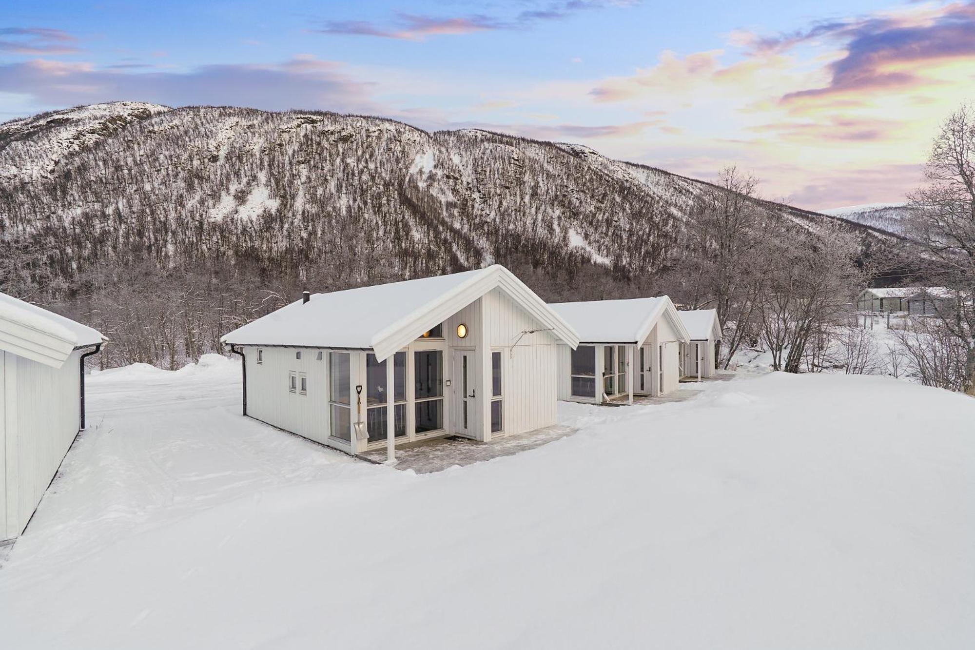 Tromso Lodge & Camping Room photo